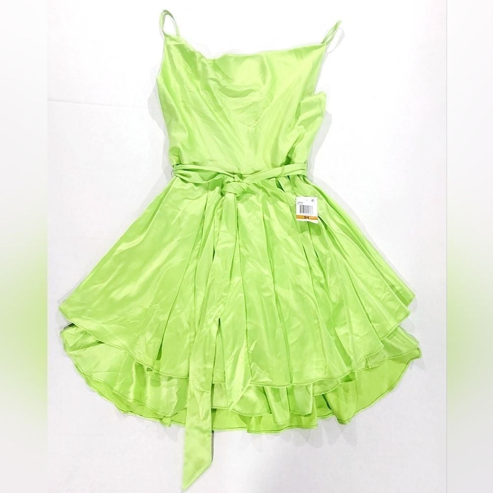 B. Darlin Satin Cowlneck Tiered Fit & Flare Mini Dress Lime Juniors Size 3/4 NWT